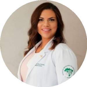 Dra. Carolina Portela