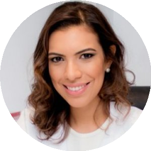 Dra. Adriana Nogueira